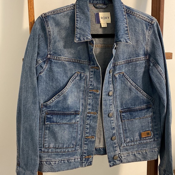 Roxy Denim jean jacket NWOT sz s - Picture 3 of 8